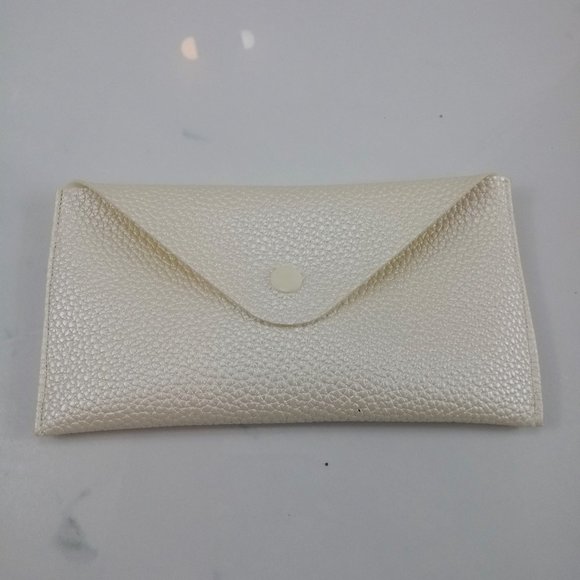 Glam Clutch Ivory Series - Picture 3 of 6
